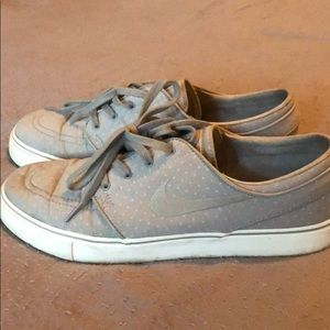 Nike SB Stefan Janoski grey and white sneakers